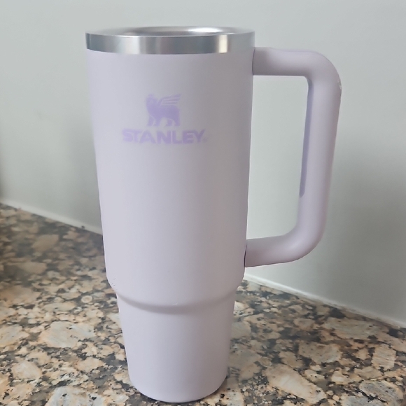 Stanley Purple Thermos for Elegant Dining - Picture 7 of 9